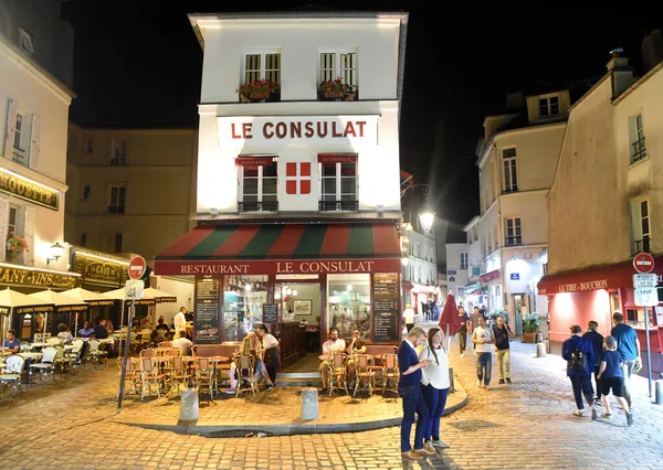 Paris Frankreich August 2019 Menschen Der Nacht Café Auf Dem — Stockfoto
