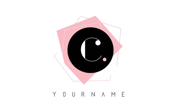C Carta Pastel Geométrica em forma de logotipo Design . —  Vetores de Stock