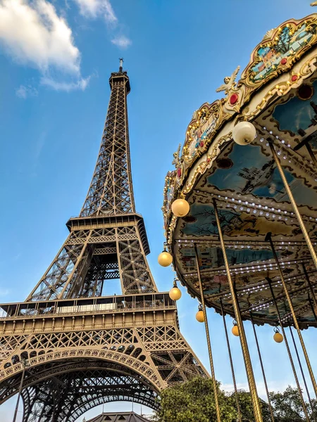 Carrousel bij de Eiffeltoren — Stockfoto