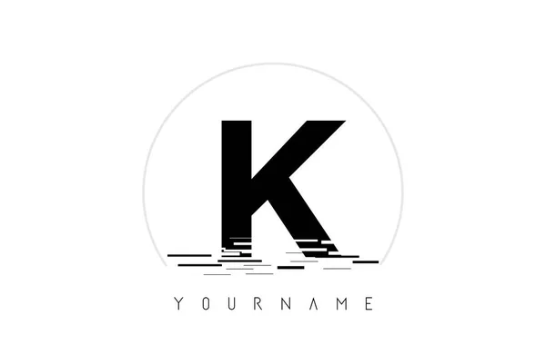 K Negro Letra Logo Diseño con Forma Circular y Efecto Agua — Vector de stock