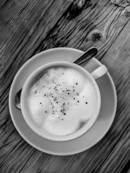 Black White Photography Cup Cappuccino Topped Cocoa Seen Wooden Table — Stock Photo, Image