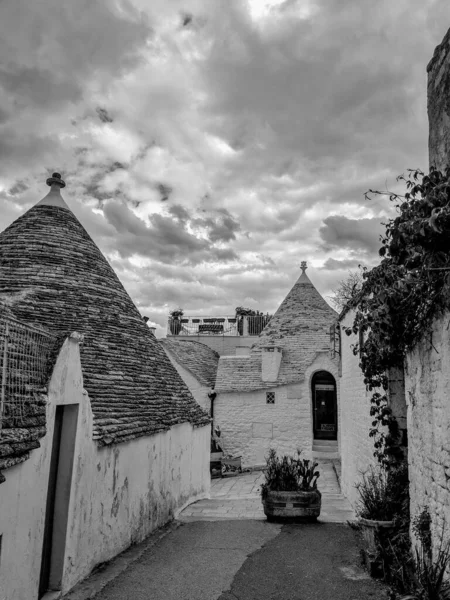 Fotografia Preto Branco Trulli Alberobello Puglia Itália — Fotografia de Stock