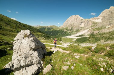 İtalya 'da Dolomiti manzarası