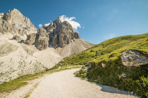 Треккинг Природе Итальянского Альпа — стоковое фото