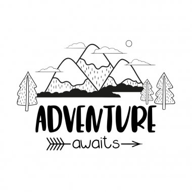 Minimalist dağ manzara ağaçlar ve el yazısı yazıt macera bekliyor.