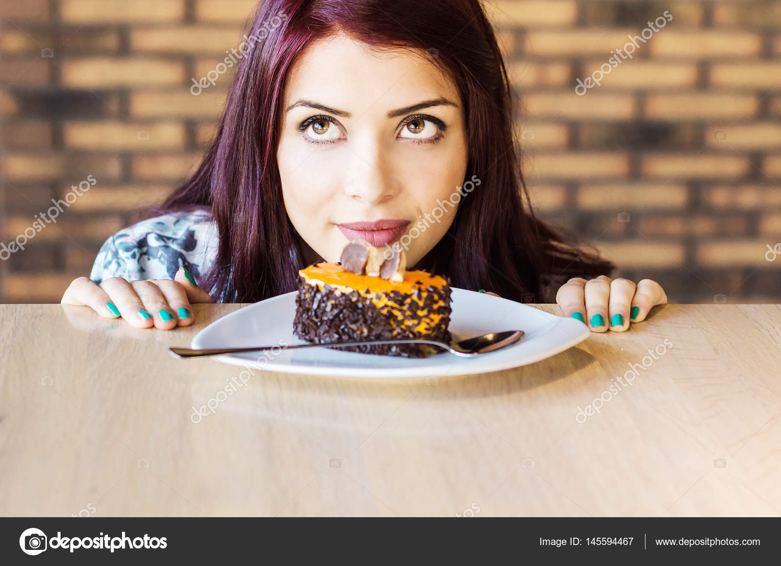 84,200+ Eating Cake Stock Photos, Pictures & Royalty-Free Images - iStock |  Woman eating cake, Man eating cake, Kid eating cake