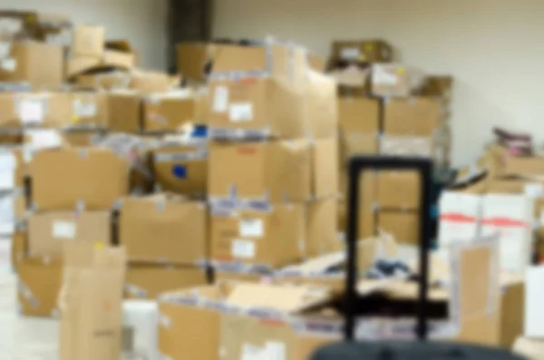 Pilha de caixas em um armazém — Fotografia de Stock