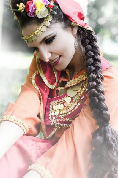 Krásná mladá turecká žena — Stock fotografie