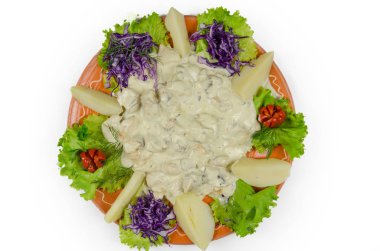 tavuk ve mantar salatası ve patates ile  