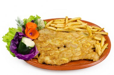Wiener Schnitzel salatası ve patates kızartması ile 