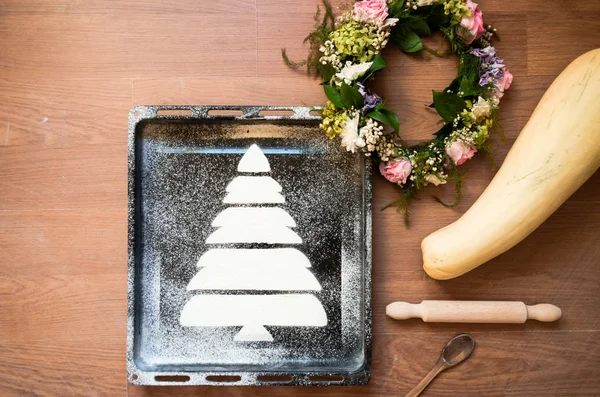 Koks en pannen in de keuken — Stockfoto