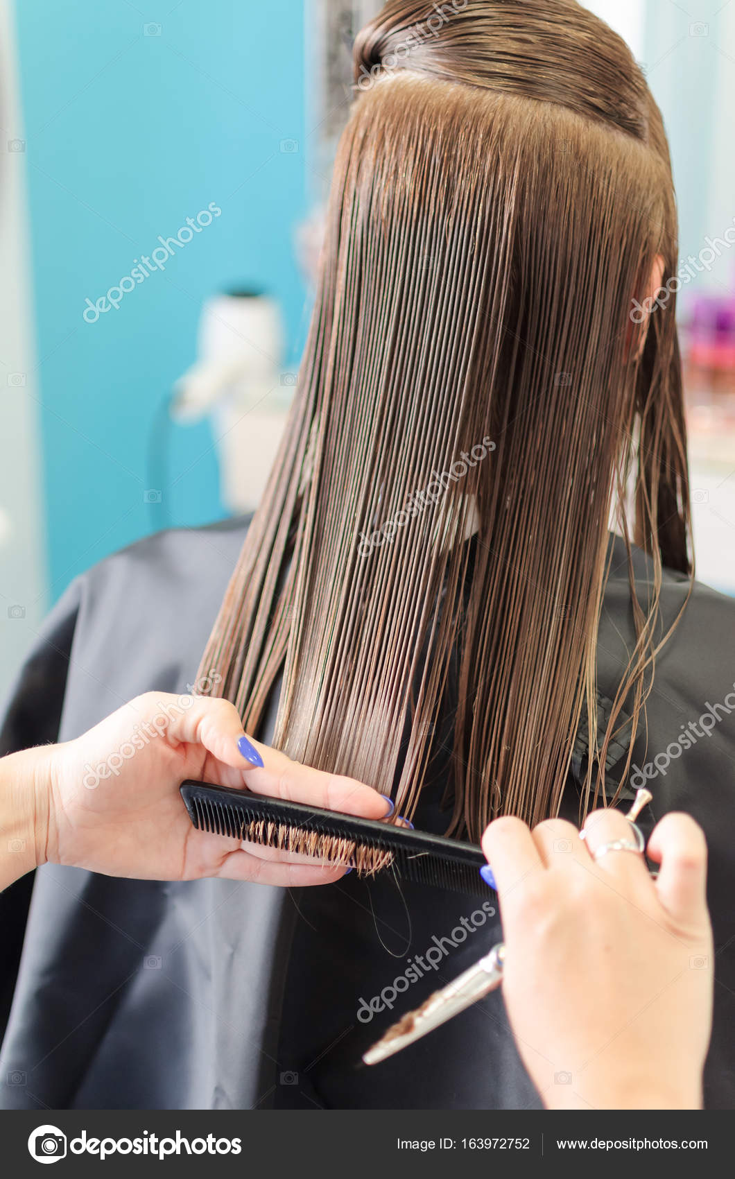 Cutting dry ends hair Stock Photo by ©focusandblur 163972752