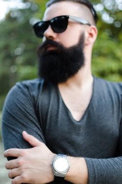 el ile büyük neşeli adam ve güzellik izle