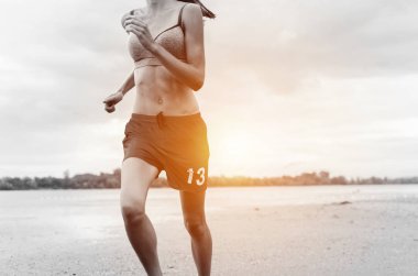 genç kız büyük güç koşma ve Maratonu için hazır olun