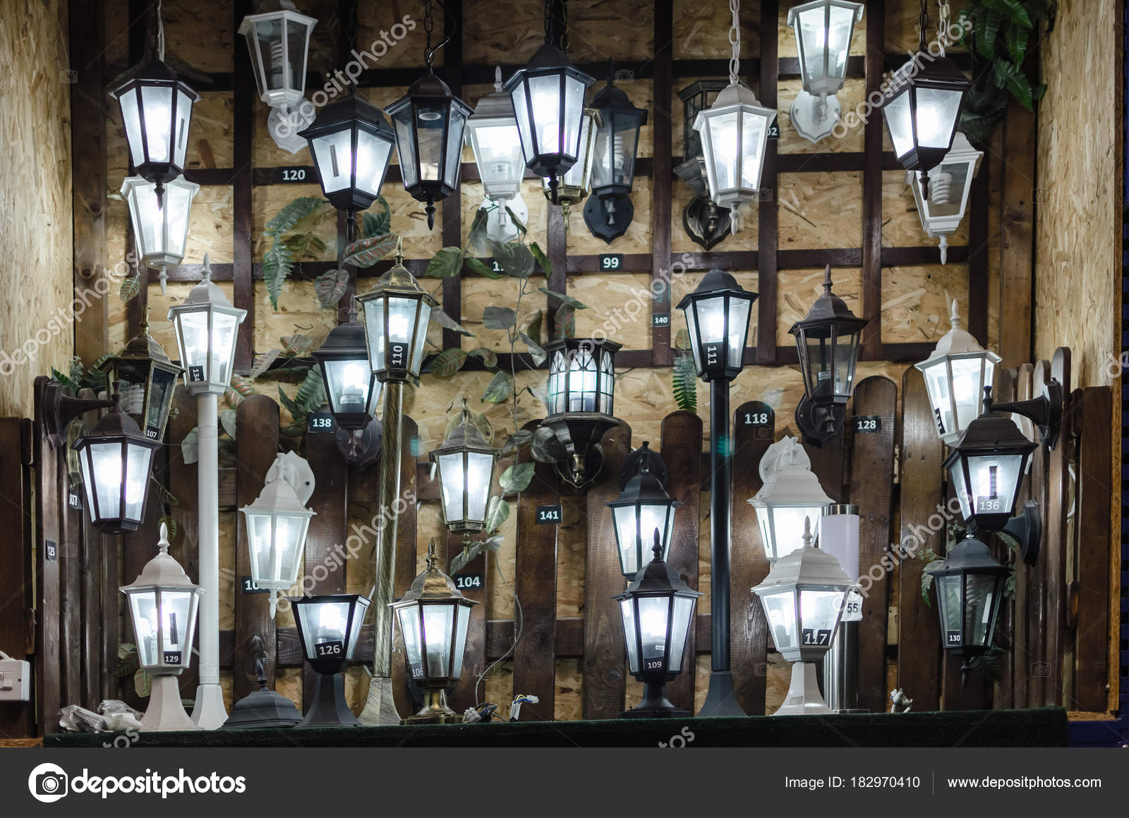 Winkel Voor Verlichting Lampen Voor Werf Hoop Selectieve Aandacht ... Winkel Voor Verlichting Lampen Voor Werf Hoop Selectieve Aandacht ...