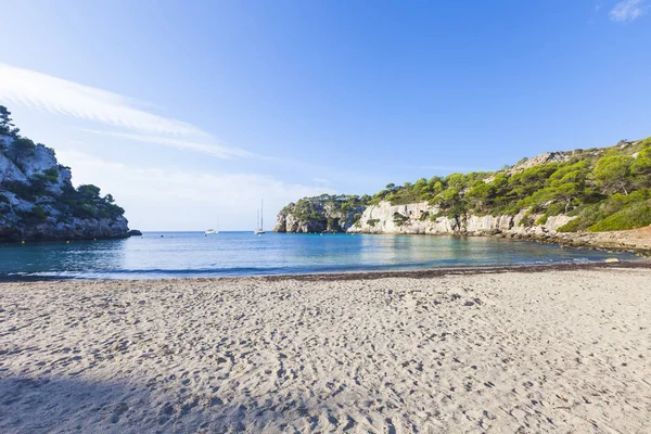 Belle journée de plage ensoleillée, Macarella, Minorque, Minorque, Baleari — Photo