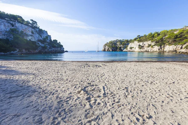 Μέρα όμορφη και ηλιόλουστη παραλία, Μινόρκα, Μενόρκα, Macarella, Baleari — Φωτογραφία Αρχείου