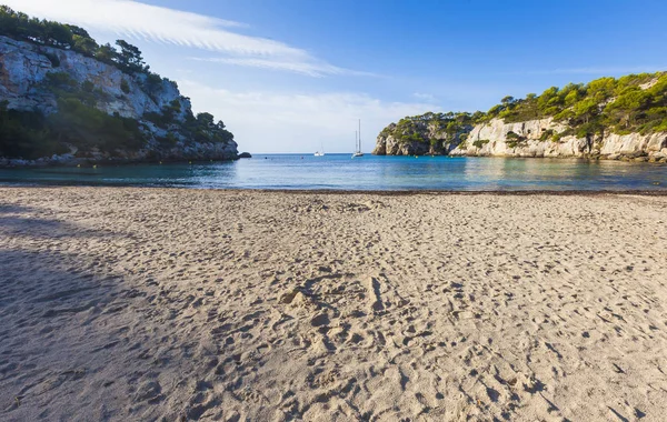 Μέρα όμορφη και ηλιόλουστη παραλία, Μινόρκα, Μενόρκα, Macarella, Baleari — Φωτογραφία Αρχείου