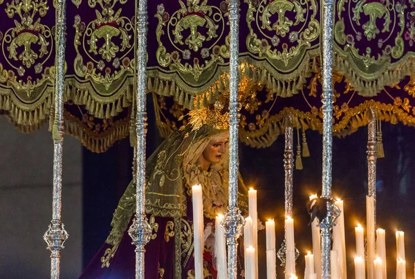 La Macarena, in the procession (parade) of Holy Week in Madrid, April 13th, 2017 — Stock Photo, Image