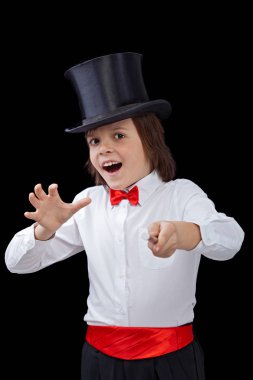 Genç büyücü bir numara sıcağında