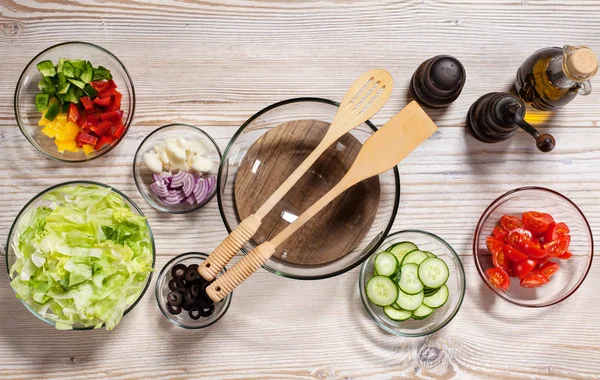 Ingredienti per insalata di verdure - vista dall'alto — Foto Stock