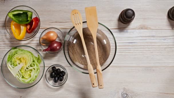 Marco Parada Preparación Transformación Diferentes Ingredientes Para Ensalada Verduras Animación — Vídeos de Stock