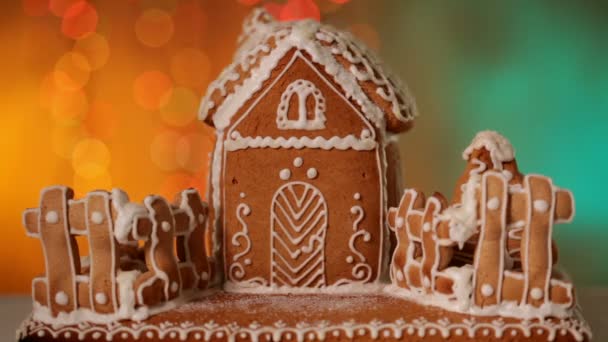 Close Gingerbread House Blurred Blinking Lights Background — Stock Video