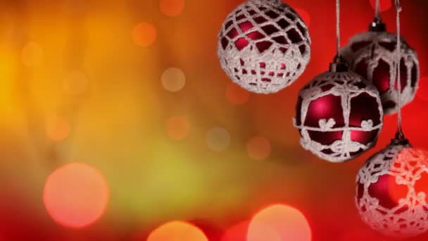 크리스마스 싸구려 배경을 흐리게에 매달려의 클로즈업 — 비디오