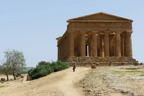 Bahar Concordia Temples.Temple vadisinde.