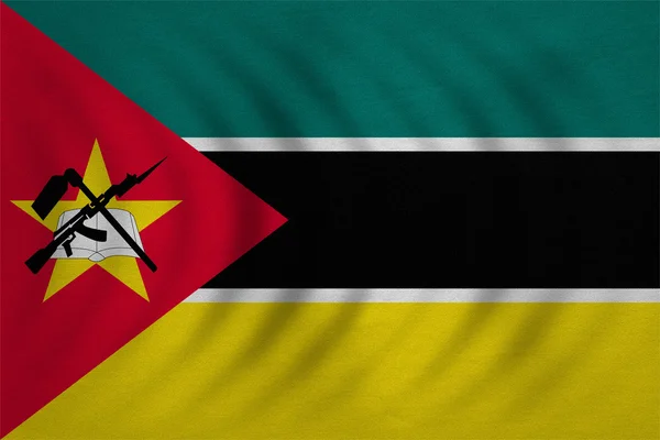 Flagge von Mosambik wellig, detaillierte Textur — Stockfoto
