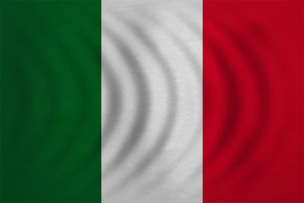 Drapeau de l'Italie ondulé, texture de tissu détaillée réelle — Photo