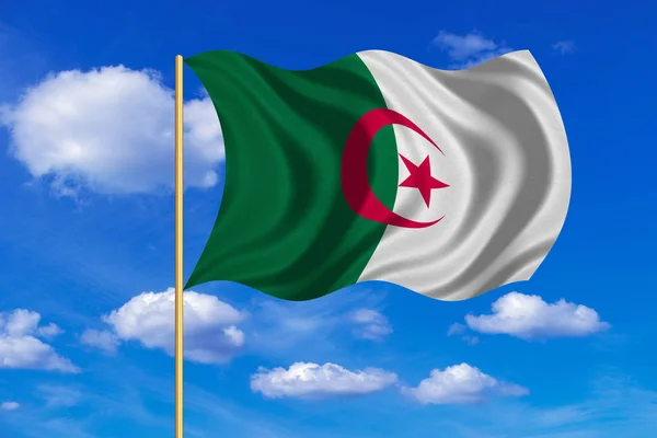 阿尔及利亚挥舞着蓝蓝的天空背景上的旗子 — 图库照片