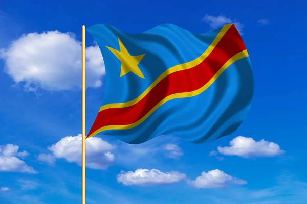 Vlajka Dr Kongo mávat na pozadí modré oblohy — Stock fotografie