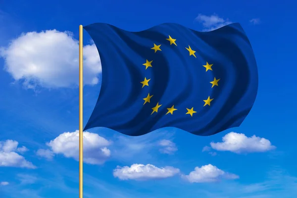 Bandeira da Europa acenando no fundo do céu azul — Fotografia de Stock