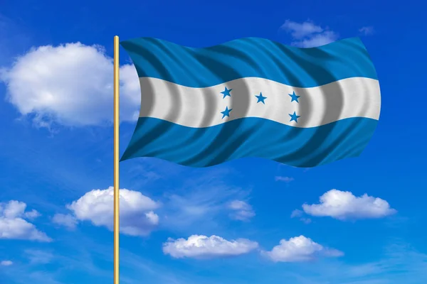 Σημαία της Ονδούρας κυματίζει σε φόντο μπλε του ουρανού — Φωτογραφία Αρχείου
