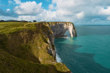 Uçurum ve doğal arch, Etretat, Fransa, Europe