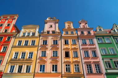 Renkli evler Pazar Meydanı, Wroclaw, Polonya