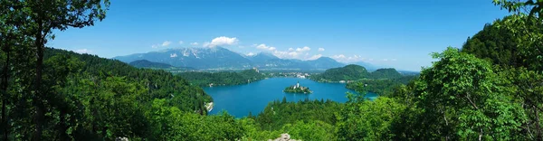 Vista panorámica del lago Bled, Eslovenia. Panorama — Foto de Stock