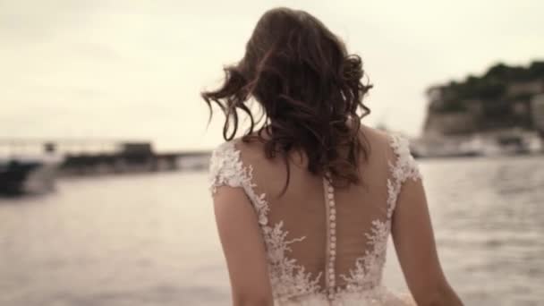 Sposa che cammina a Monte Carlo 4K — Video Stock