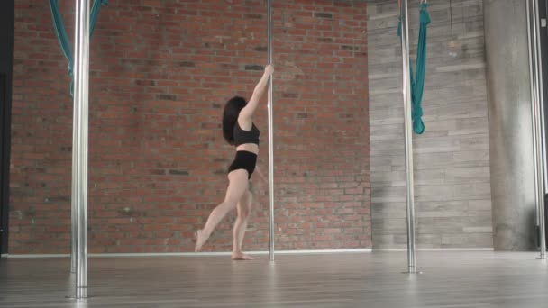 Young Girl Training Pole Dance 4K — Stock Video