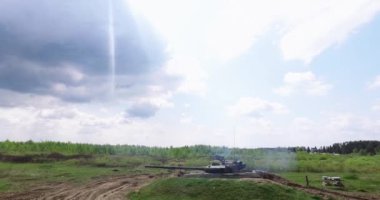 Askeri Tank sürgünler hedef