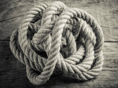 Kenevir halat dolaştırmak siyah beyaz fotoğraf 