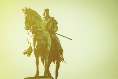 Milano şehir ruhu Italya-Garibaldi heykeli