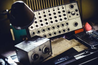 terk edilmiş kirli Oda