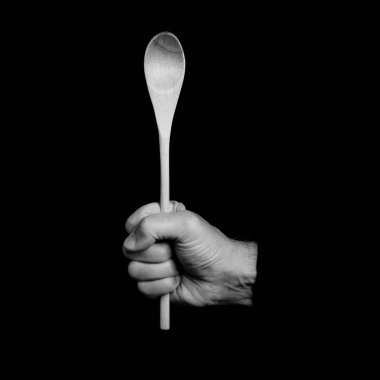 tahta kaşık - bir elini mutfak araçları 