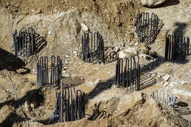 Milan, İtalya - Eylül 19,2017: inşaat alanında yeni gökdelenin Unipol Merkez Porta Garibaldi District, Piazza Gae Aulenti Mca Mario Cucinella mimarlar tarafından tasarlanmış. Alt yapı sahne.