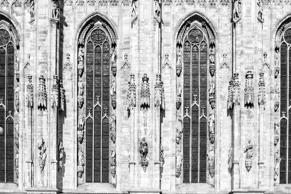 Detalle Milan Duomo Imagen Blanco Negro — Foto de Stock