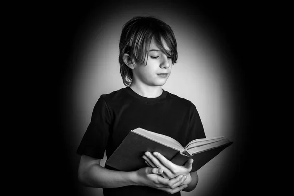 Young Reader Black White Photo — Stock Photo, Image