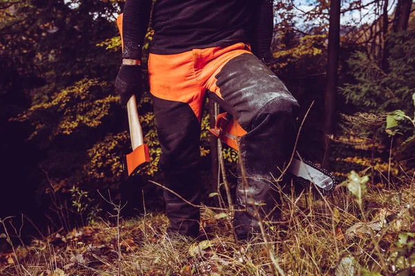 Taglialegna Uomo Nella Foresta Serie Taglialegna — Foto Stock