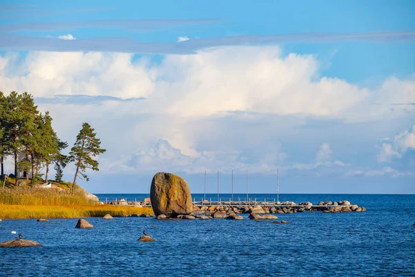 Stenen aan de kust van de Oostzee — Stockfoto